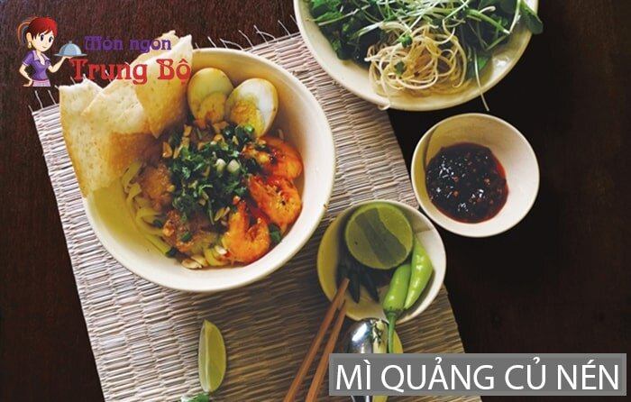 Món mì Quảng củ nén