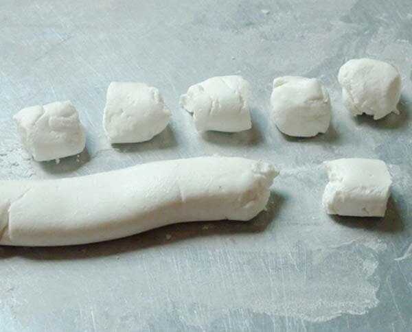 Cách làm bánh trôi nước và chè lam cho Tết Hàn thực