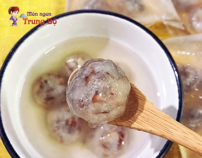 Chè bột lọc heo quay Huế Chè bột lọc heo quay Huế