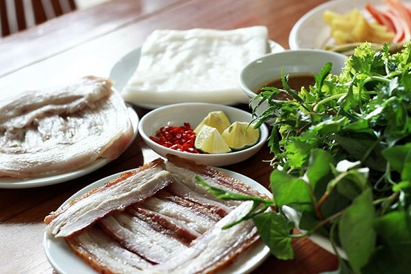Những điều bạn cần biết về món bánh tráng cuốn thịt heo ở Đà Nẵng 1 Những điều bạn cần biết về món bánh tráng cuốn thịt heo ở Đà Nẵng 1