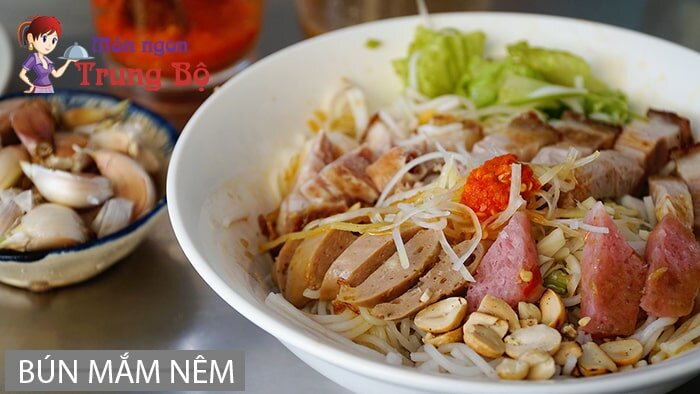 Bún mắm nêm Đà Nẵng