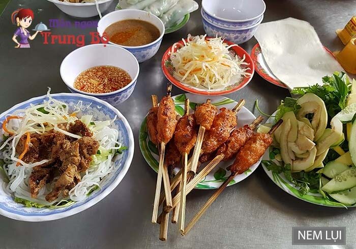 Nem lụi cũng là món ăn đặc sản Huế