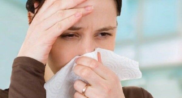 Dấu hiệu nhận biết bệnh viêm xoang trán 2