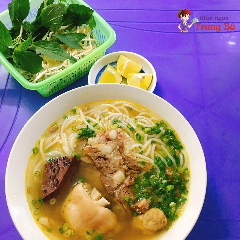 Bún bò Huế số 19, ngõ 91 Nguyễn Chí Thanh