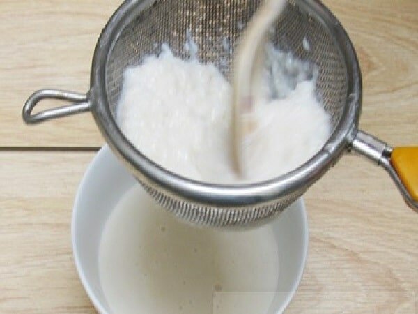 Dùng mẻ để khử mùi hôi của vịt Dùng mẻ để khử mùi hôi của vịt