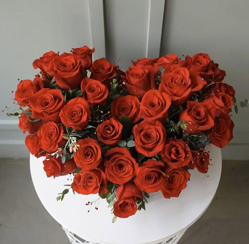 Hoa hồng là loại hoa tượng trưng cho tình yêu Hoa hồng là loại hoa tượng trưng cho tình yêu