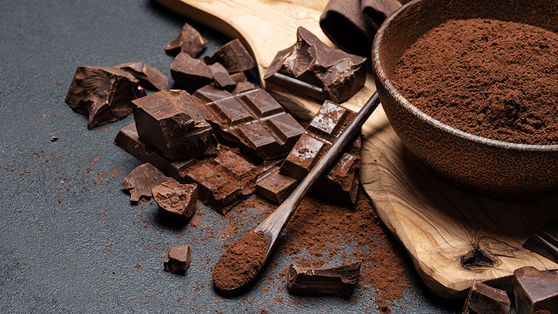 Hàm lượng cacao trong chocolate đen cao giúp chống oxy hóa hiệu quả